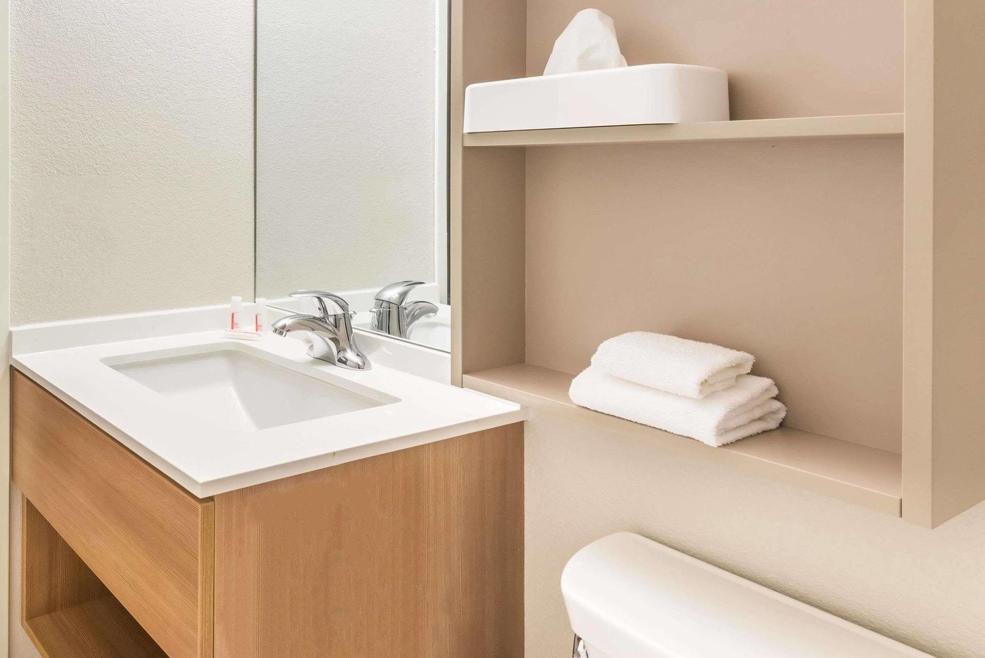 Hotel Microtel & By Wyndham 3*